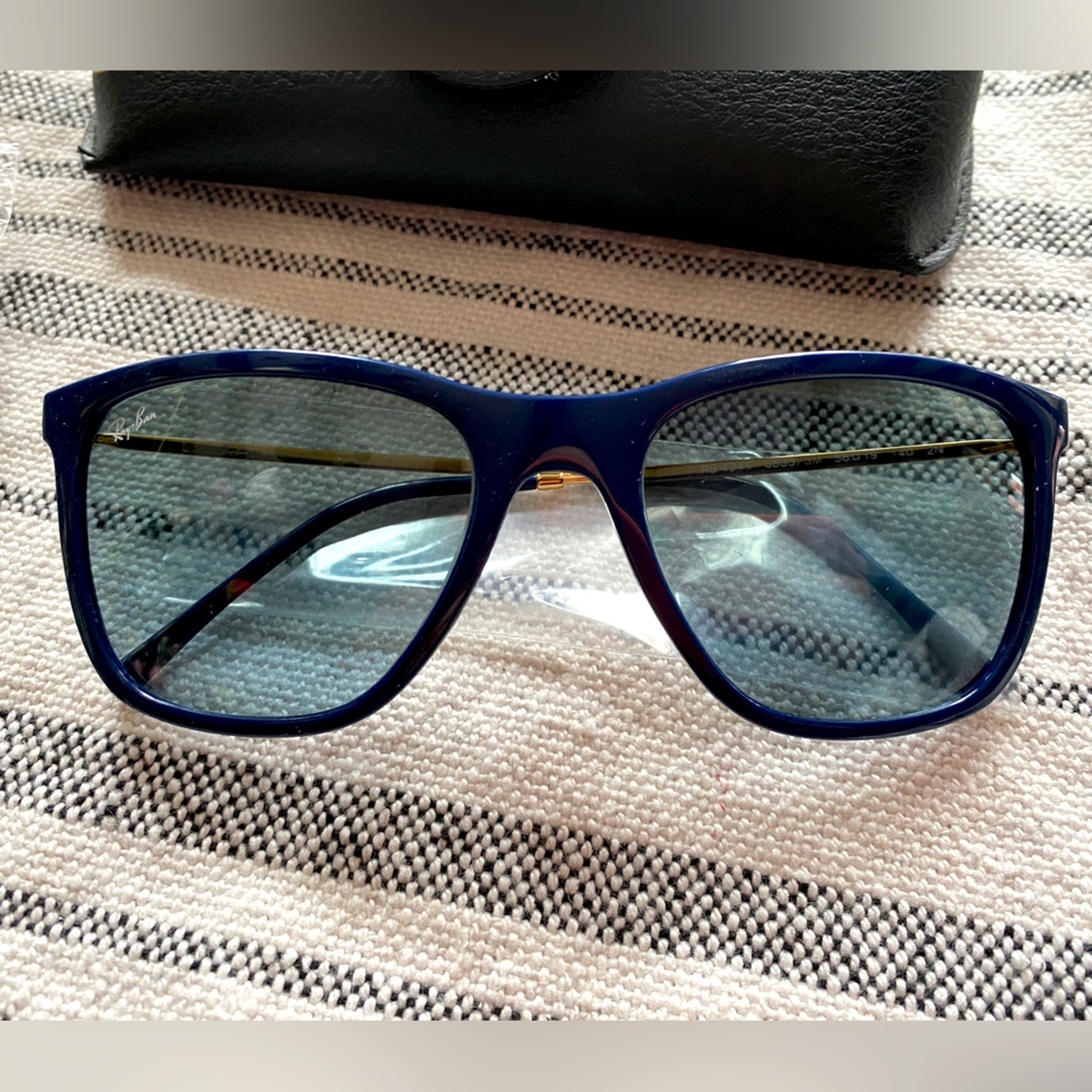 Ray Ban RB4344 - New, Never Worn